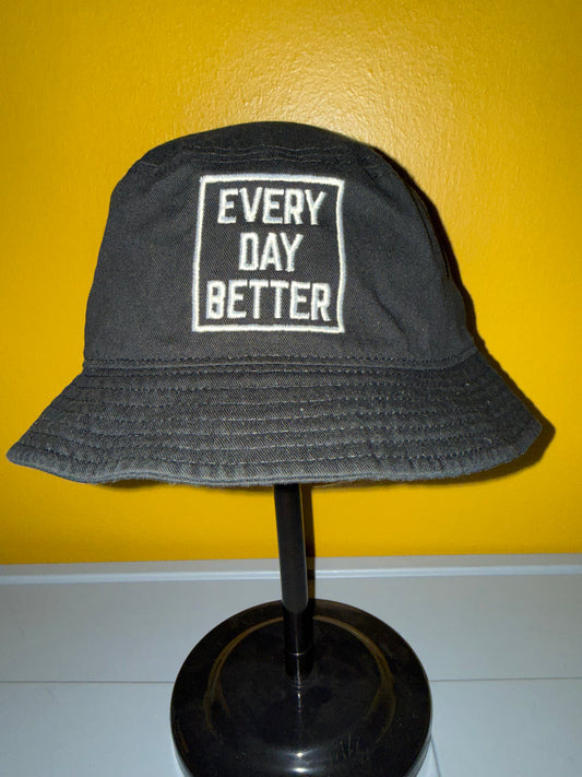 BUCKET HATS ( Box logo )