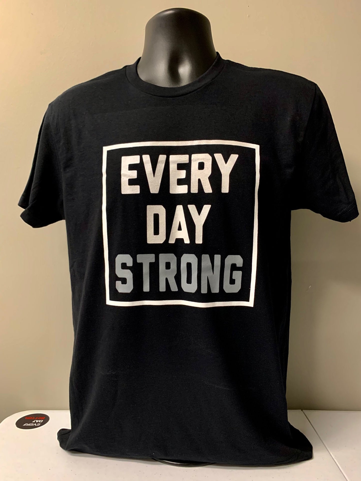 EVERY DAY STRONG TEE ( BLK/GREY)
