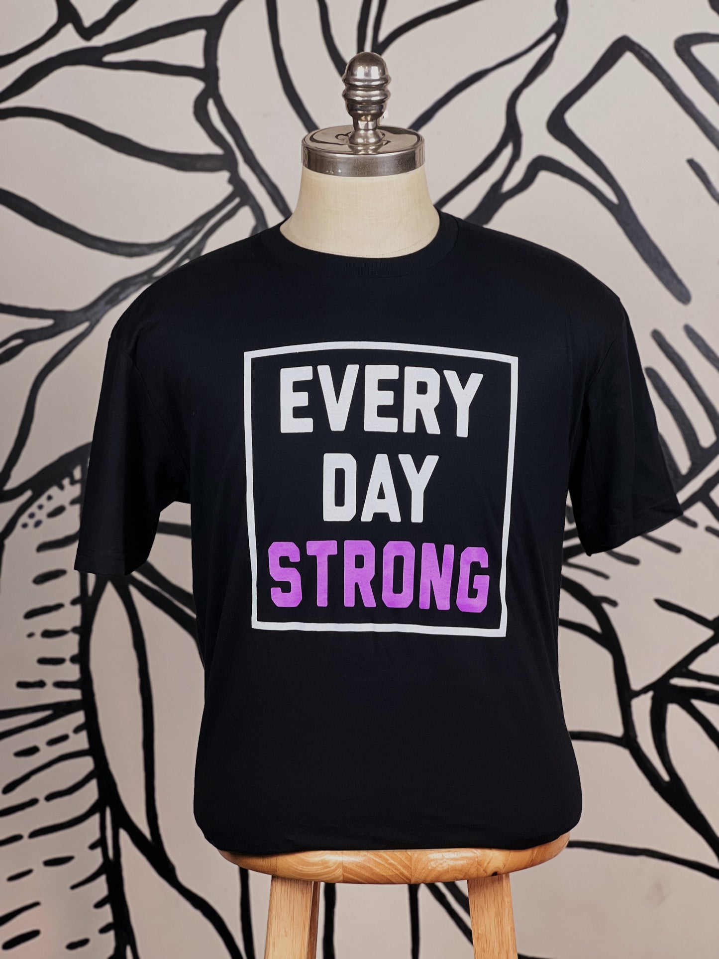 Every Day STRONG TEE ( lavender )