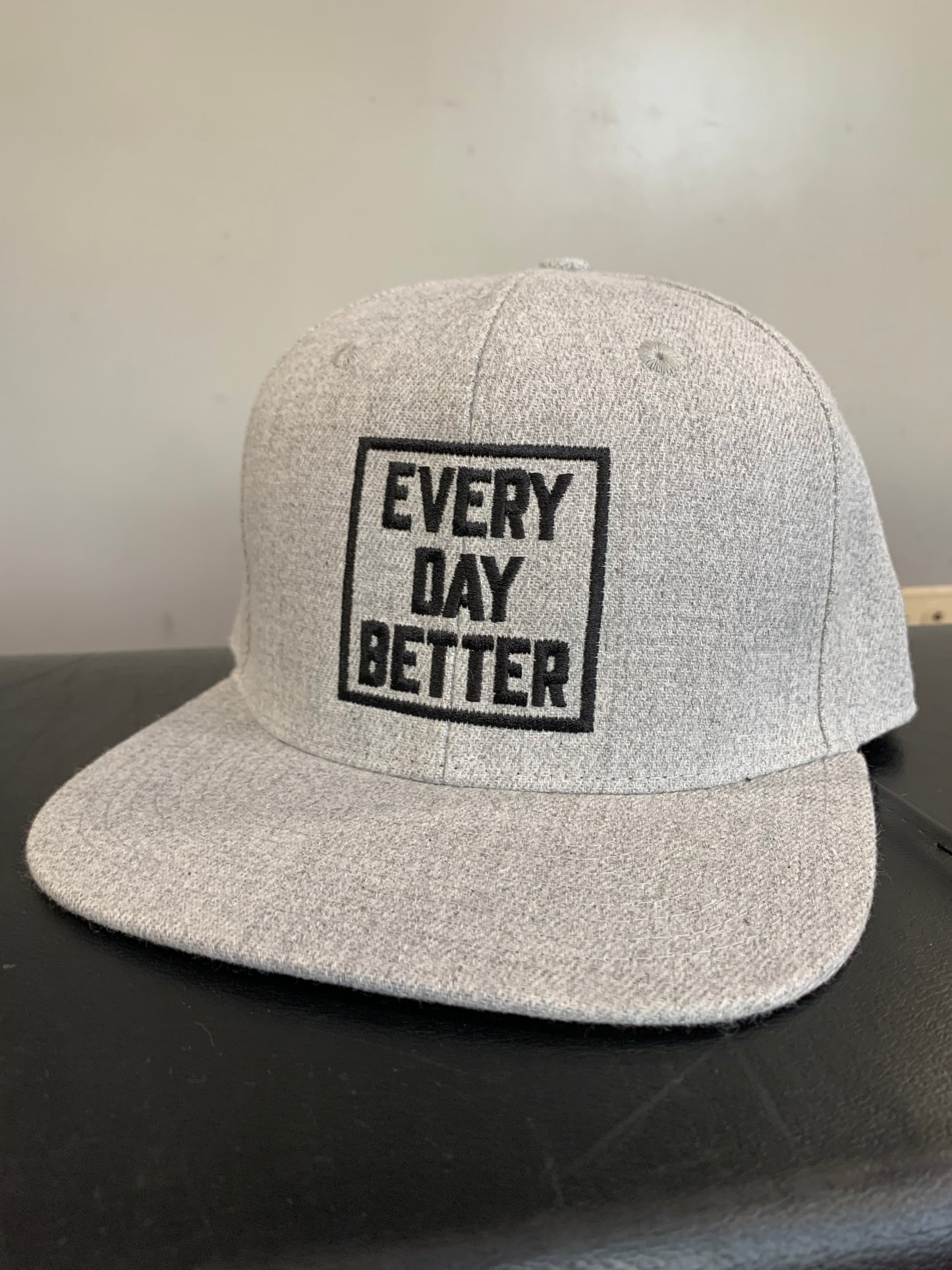 Heather Grey w/ BLK BOX LOGO snapback